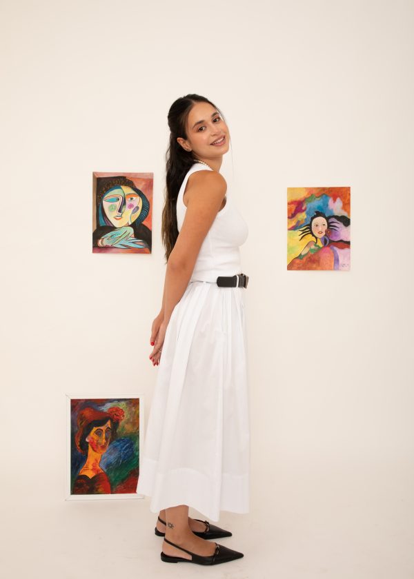 ⁦White midi skirt⁩ – תמונה ⁦3⁩